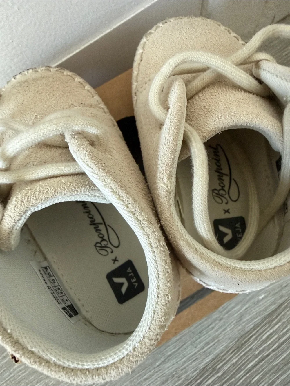 Veja soft beige